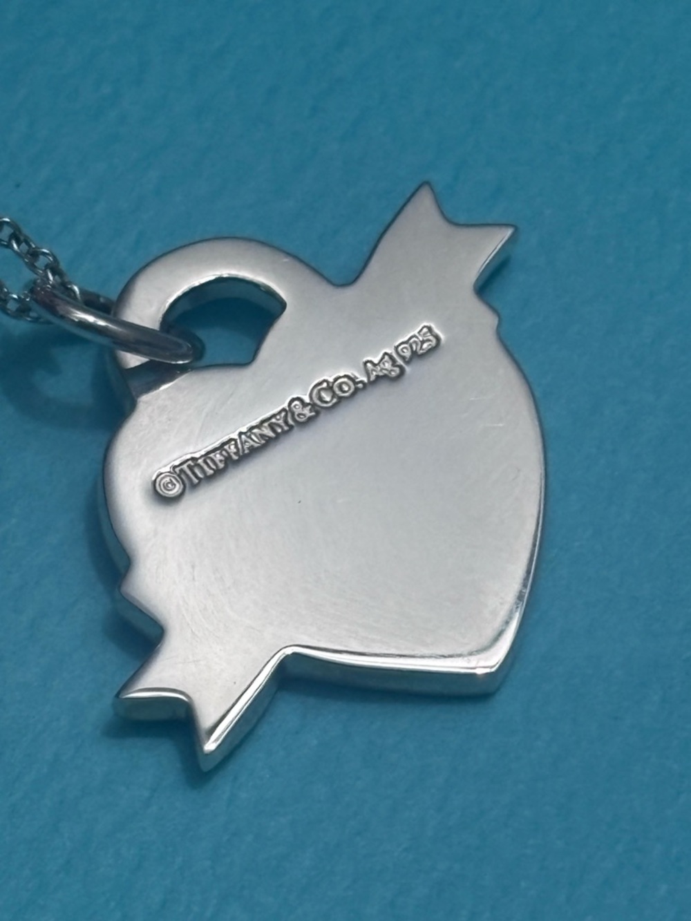 Authentic, RARE Tiffany & Co Ribbon Heart Tag Neclace - Picture 3 of 6